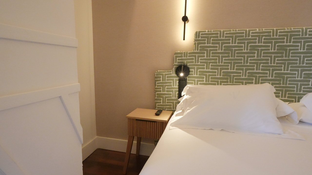 Habitación de hotel equipada por IE Contract
